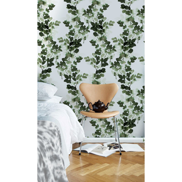 Wallpaper Entangled With Creepers