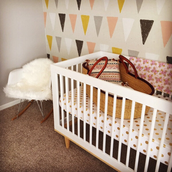 Wallpaper Colourful Burgees Pattern