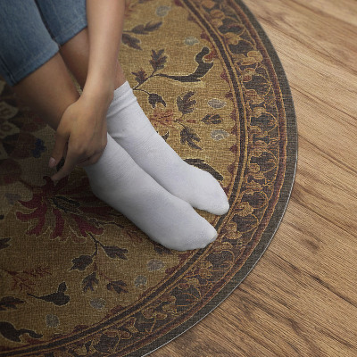 Vinyl rug Delicate floral motifs