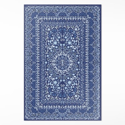 Vinyl floor rug Decorative pattern in antique style