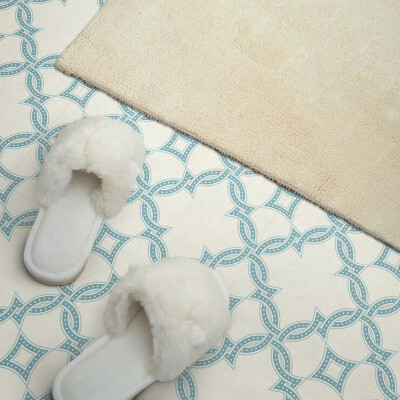 Self adhesive vinyl floor tiles Patterns in the woven mesh