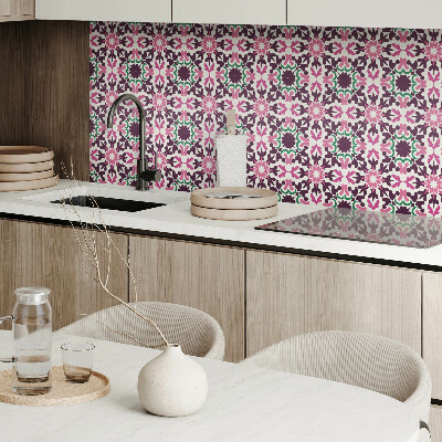 Vinyl tiles A plant pattern in harmonious symmetry