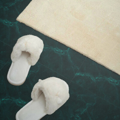 Self adhesive vinyl floor tiles Creating marble with subtle veins