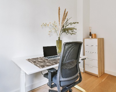 Full desk protector Leaf composition