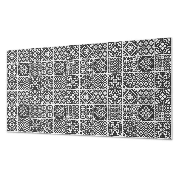 Rectangular bathroom wall panel Geometric motifs in tiles