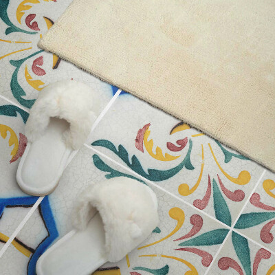 Rectangular bathroom wall panel Plant ornaments in an elegant style
