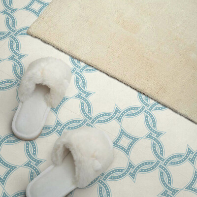 Wall paneling Mesh weaves in an artistic style