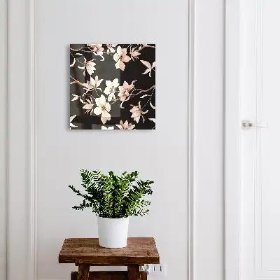 Key cabinet Cream flowers with subtle details