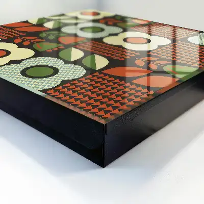 Decorative key box Cheerful geometric flower patterns