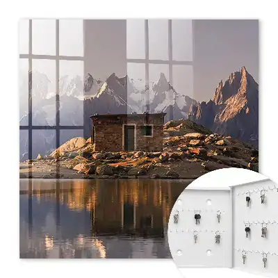 Key box for home The mountain peace of the lake's surface