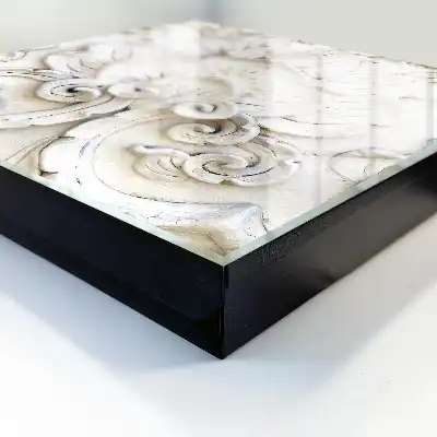 Wall mounted key box Floral ornaments with a motif