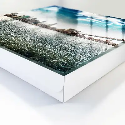 Key box for home City panorama in dynamic water