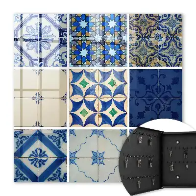 Wall mounted key cabinet Azulejos tiles with a touch of blue