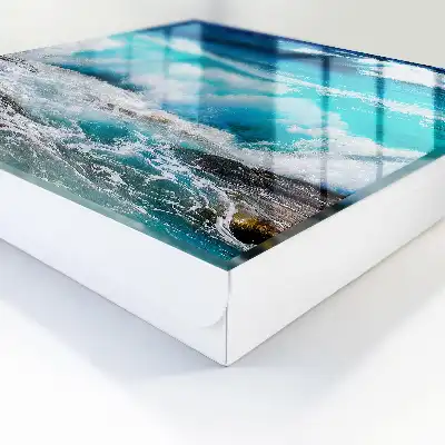 Wall mounted key box The power of waves with white foam