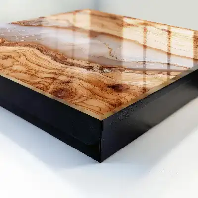 Key cabinet Wooden pattern with white veins