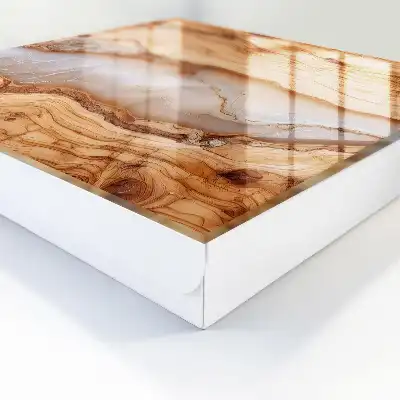 Key cabinet Wooden pattern with white veins