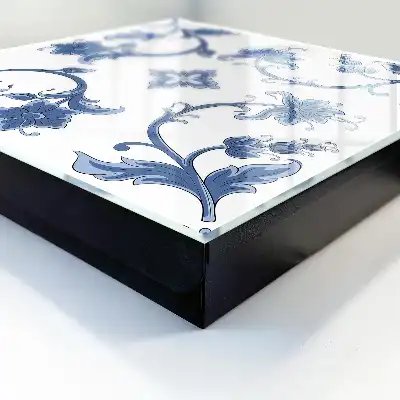 Wall mounted key box Graceful floral patterns