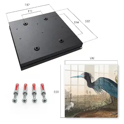 Wall mounted key box An exotic bird full of vegetation