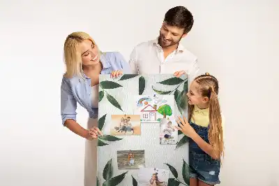 Green leaf finial cork pin board