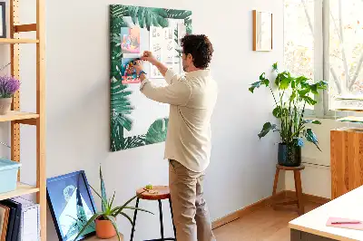 Monstera leaf shaped cork memo board