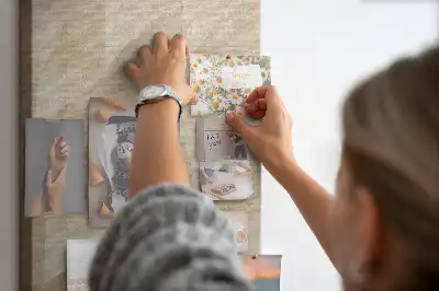 Linear motif cork memo board