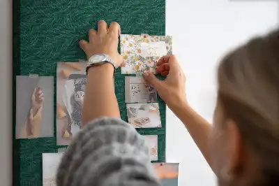Linear Leaf Pattern Cork Memo Board