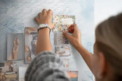 Flower sketch wall cork memo board