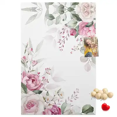 Flowery edge cork note board