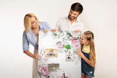 Flowery edge cork note board