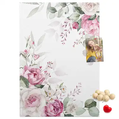 Flowery edge cork note board