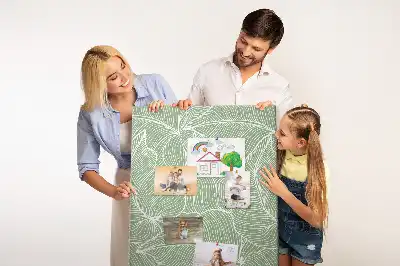 Large leaf motif cork pin board