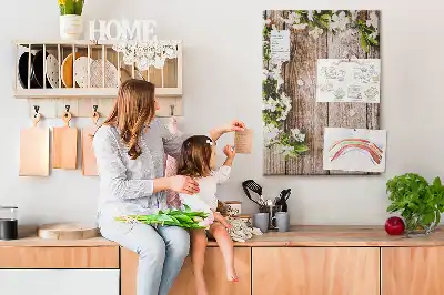 Daisy patterned wall cork memo board