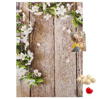 Daisy patterned wall cork memo board