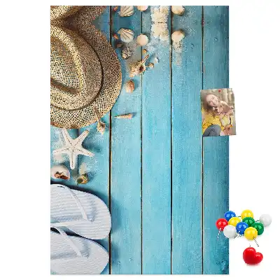 Cork note board with summer hat and flip-flops design