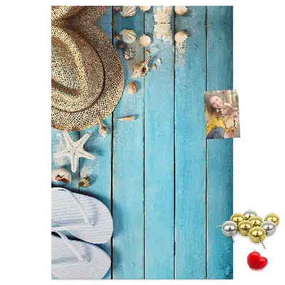 Cork note board with summer hat and flip-flops design