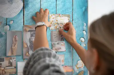 Shells on wood wall cork memo board