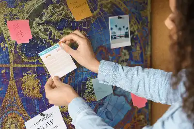 Cork memo board Atlas map