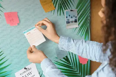 Tropical leaves cork memo board