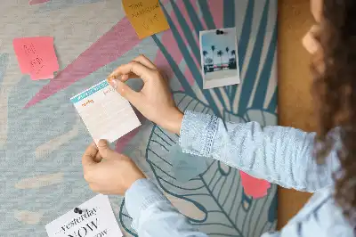 Pastel leaves cork memo board