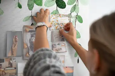 Plant leaves cork memo board