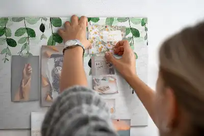 Plant leaves cork memo board