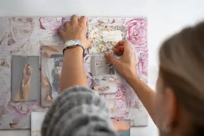 Decorative flower cork memo board