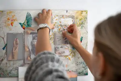 Floral and bird pattern cork memo board