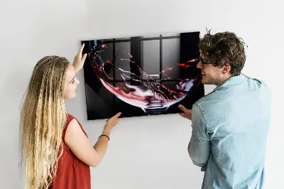 Glass of wine glass magnetic board