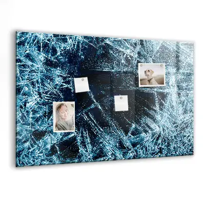 Frozen wall magnet board