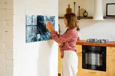 Frozen wall magnet board