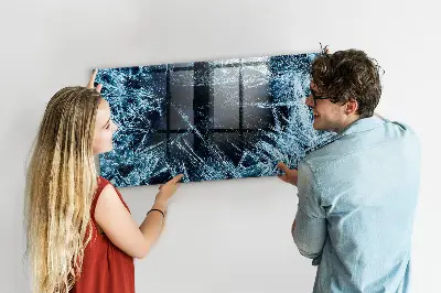 Frozen wall magnet board