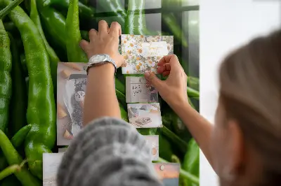 Green pepper magnet board