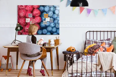 Magnetic wall board with blueberries and raspberries motif