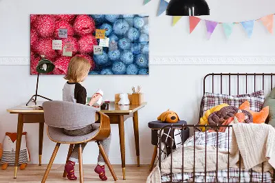 Magnetic wall board with blueberries and raspberries motif